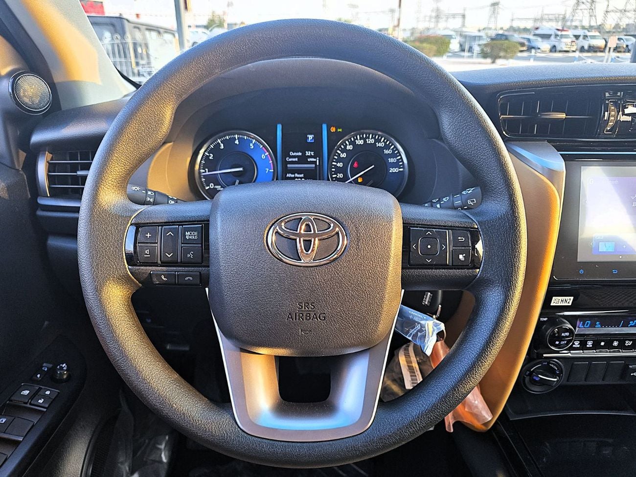 Toyota Fortuner Fortuner SR5 2.7L A/T 4WD SUV 7Seats GCC Black Color 2026 Toyota Fortuner SR5 2.7l A/T 4WD GCC Black Color 2026 Model