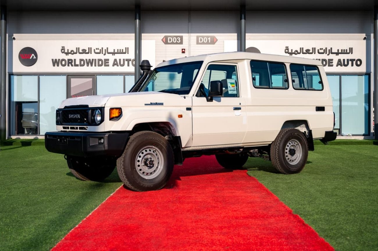 Toyota Land Cruiser 70 LC 78 HARDTOP 4.0L MT
