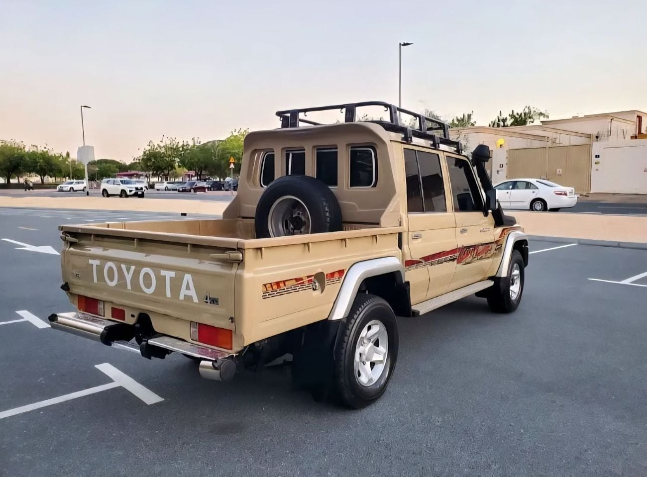Toyota Land Cruiser Pick Up LHD Standard Double Cabin 4.5L V8 1VD-FTV Diesel Engine 4WD Manual Gear 5 Seats 4 Doors
