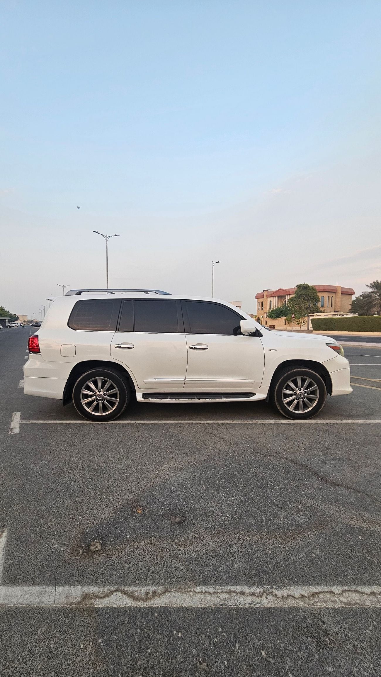 Lexus LX570 TOP NAVIGATION SPORT