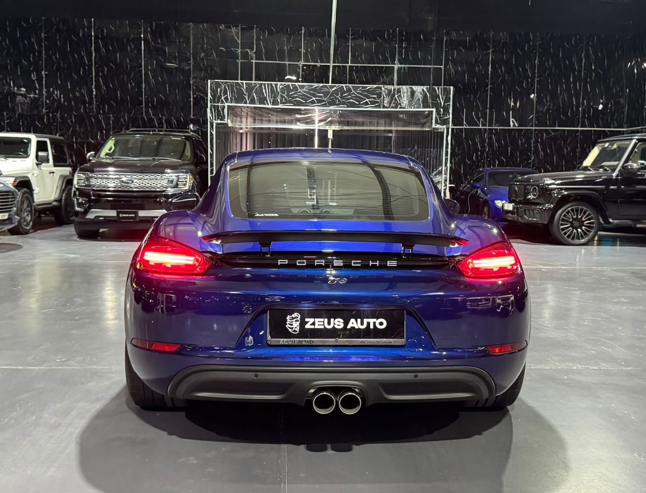 Porsche 718 Cayman Style Edition