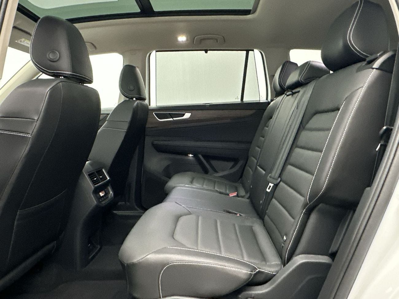 Volkswagen Teramont COMFORTLINE Premium Leather 7-Seater SUV | Panoramic Sunroof | Desert Comfort Ready