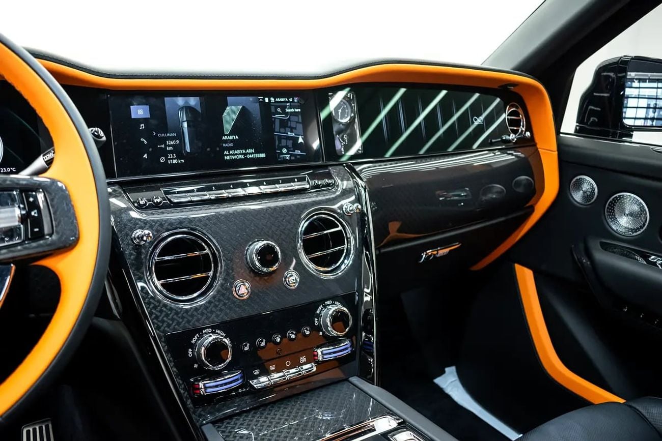 Rolls Royce Cullinan BLACK BADGE | GCC Specs | VIP SEATS | With Warranty and Service Contract