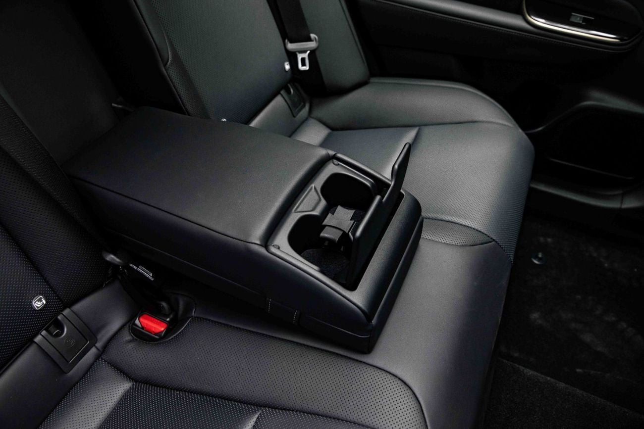 Toyota Crown PLATINUM HEV 2.5L - Precious White Pearl Inside Black | Export Only