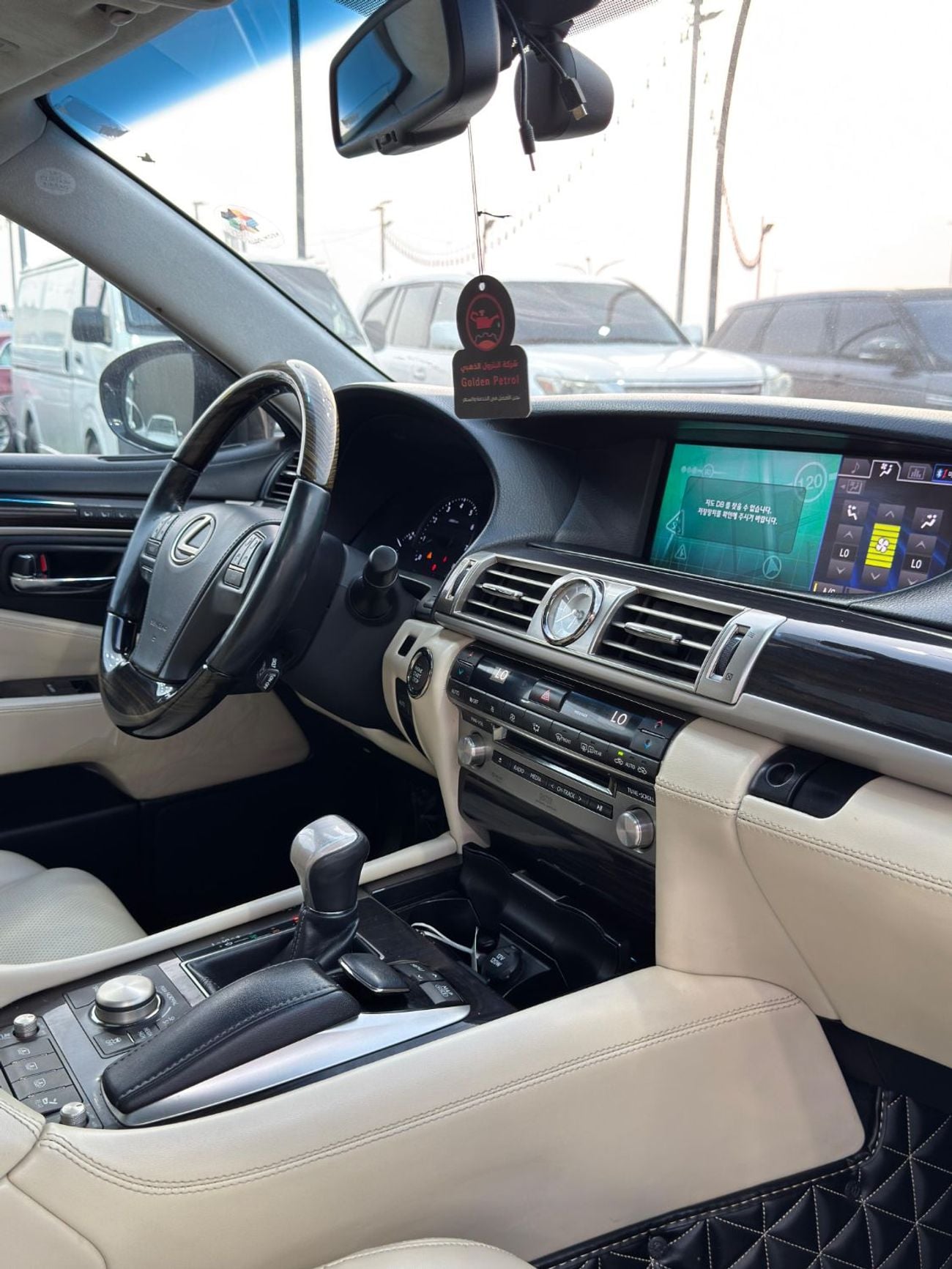 لكزس LS 460