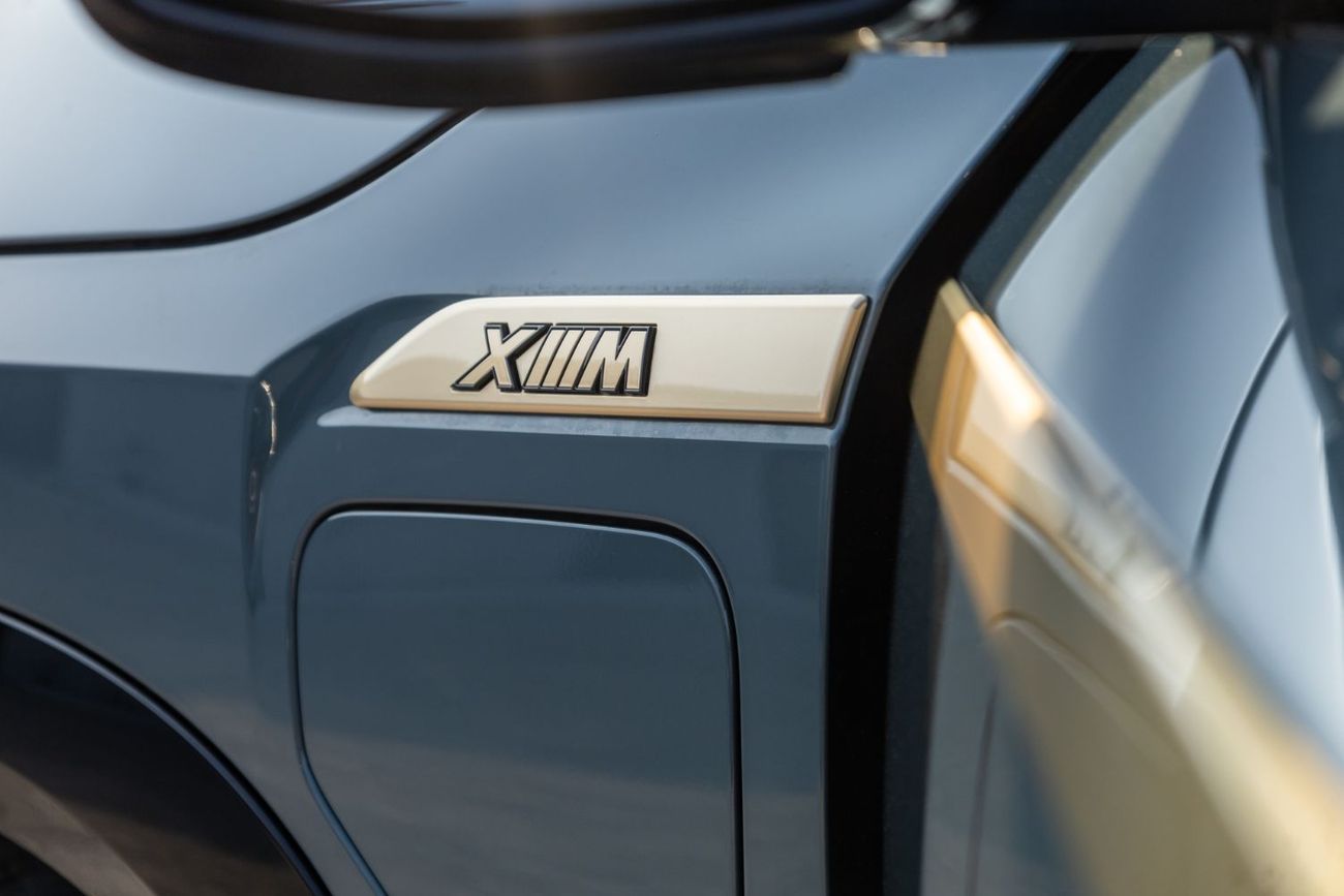 بي أم دبليو XM LABEL RED سيارة BMW XM موديل 2023 بعقود خليجية تحت ضمان الوكالة