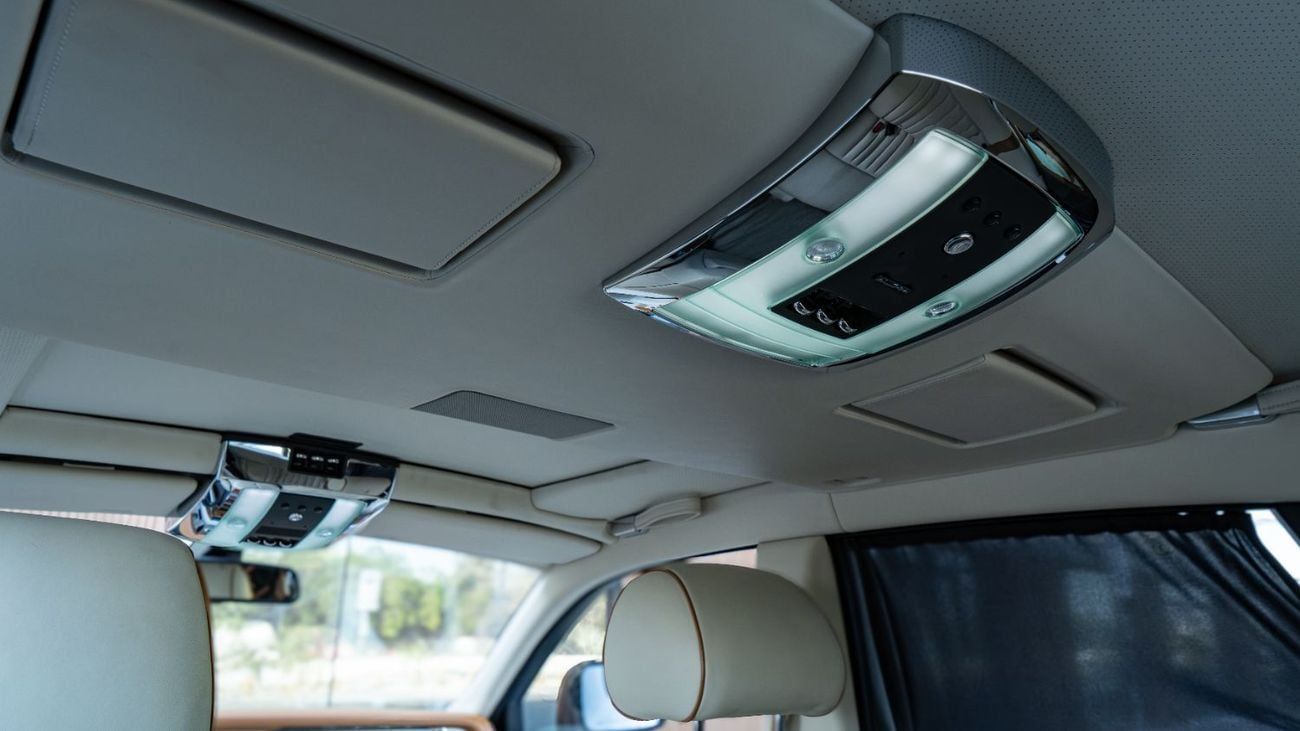 رولز رويس فانتوم STANDARD Rolls-Royce Phantom 2011