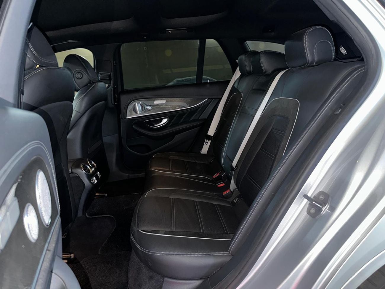 Mercedes Benz E63 AMG S | FULL SERVICE HISTORY | PANORAMIC ROOF | BURMESTER SOUND
