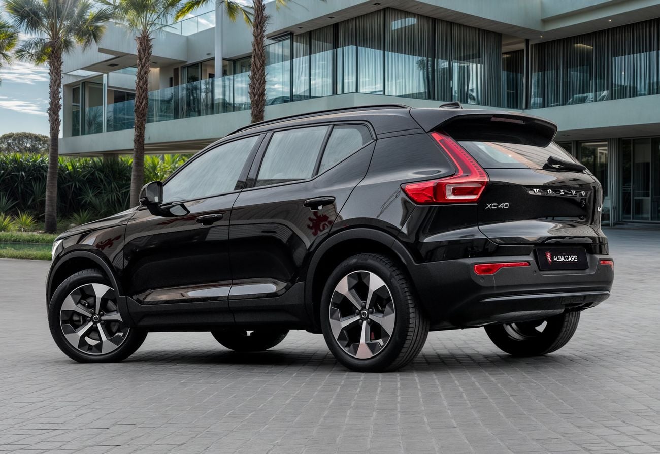 فولفو XC 40 XC40 B4 Ultimate Dark | 2,155 P.M | 0% Downpayment | Perfect Condition!