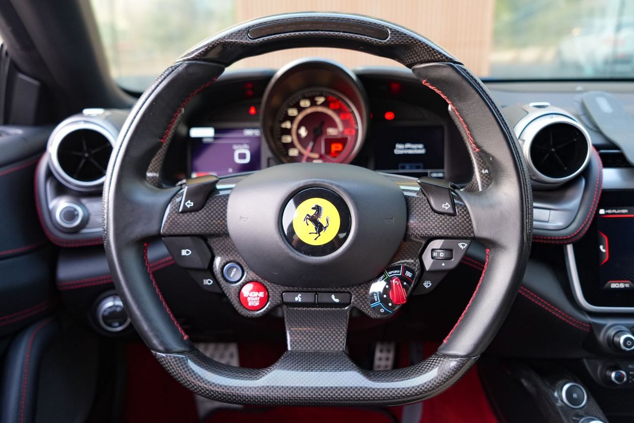 فيراري جي تي سي 4 لوسو LUSSO