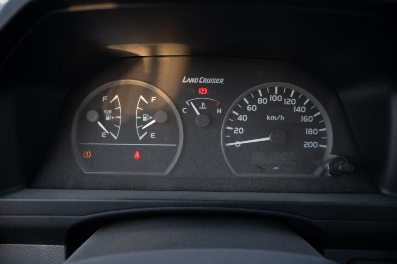 Toyota Land Cruiser 70 LC78 HT DX 4.5L 2024 Model