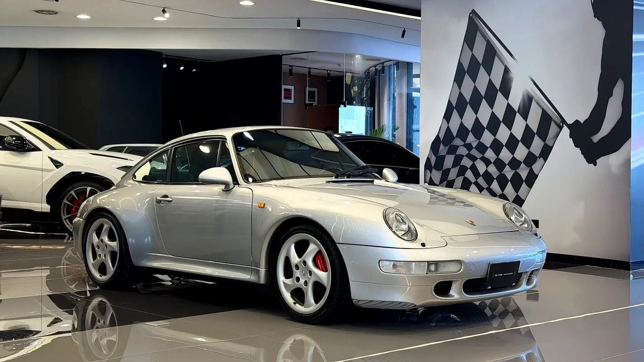 Porsche 911 Carrera 4S (993) - Japanese Specs
