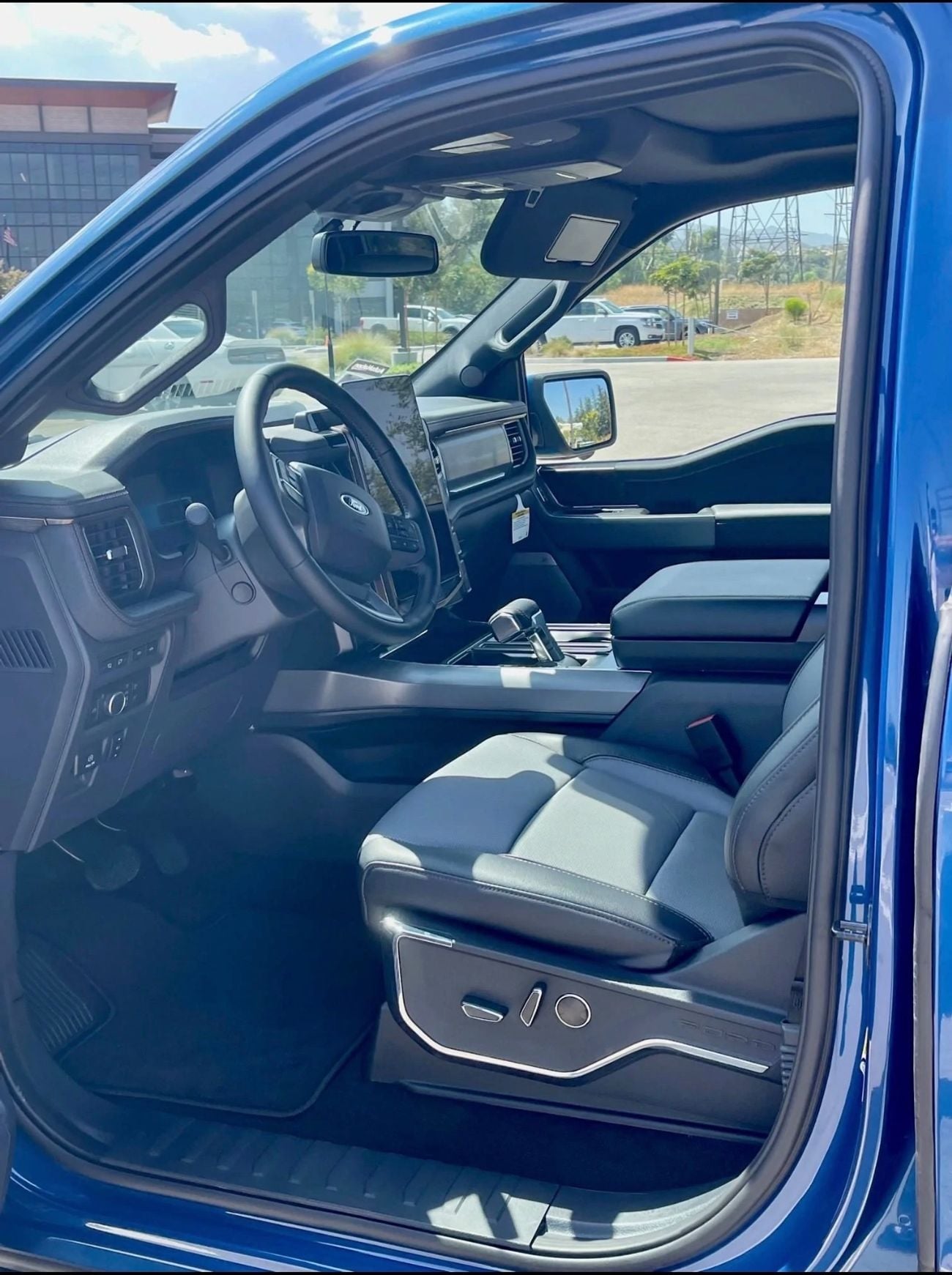 Ford F-150 Lightning Lariat