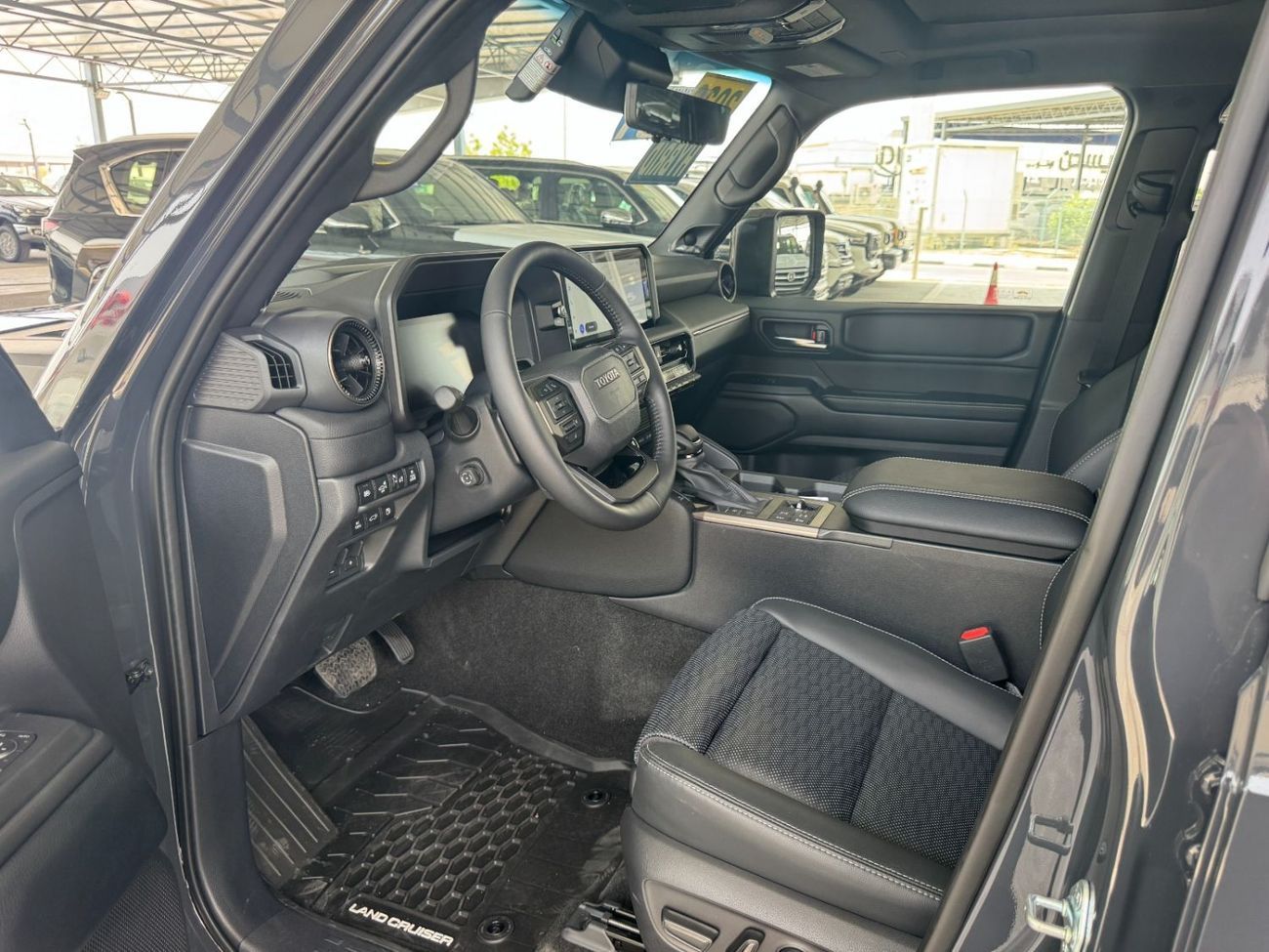 Toyota Prado PREMIUM 2026 TOYOTA PRADO HYBRID 2.4T **EXPORT ONLY**التصدير فقط خارج الخليج***