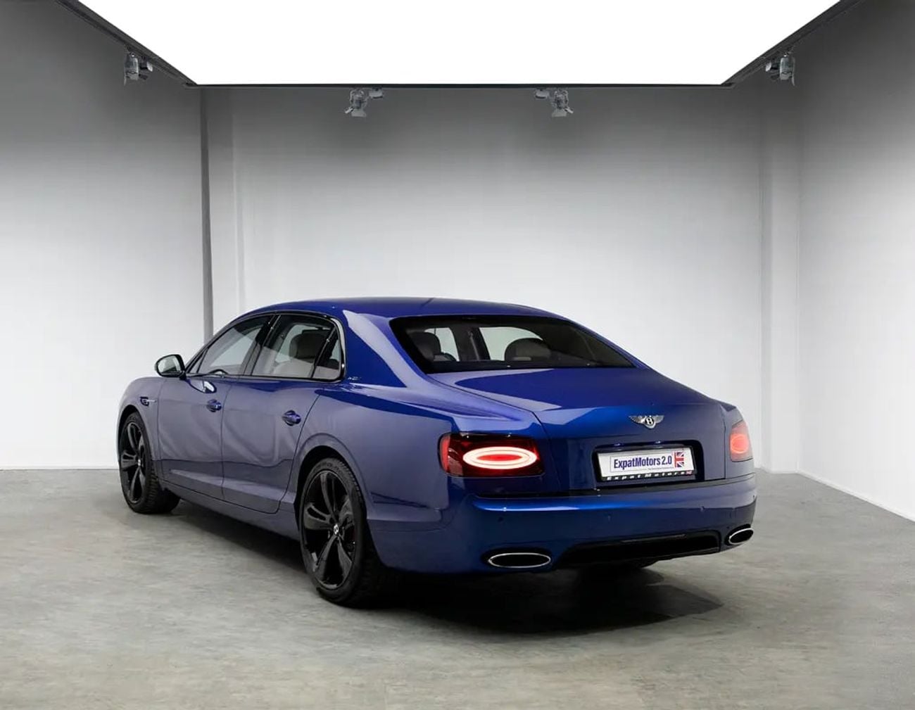 Bentley Flying Spur W12 Rare W12 • Full Service History • 6.0L W12 S • GCC Specs