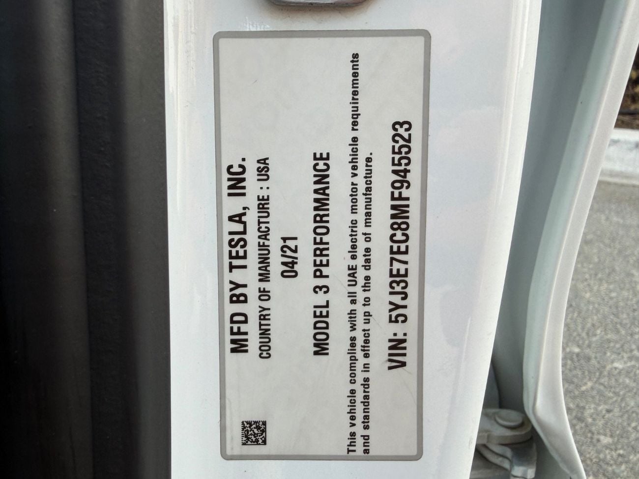 Tesla Model 3 PERFORMANCE