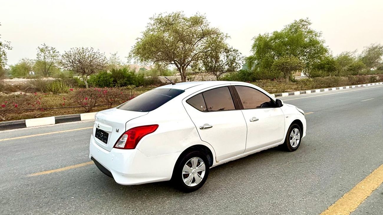 نيسان صني SV