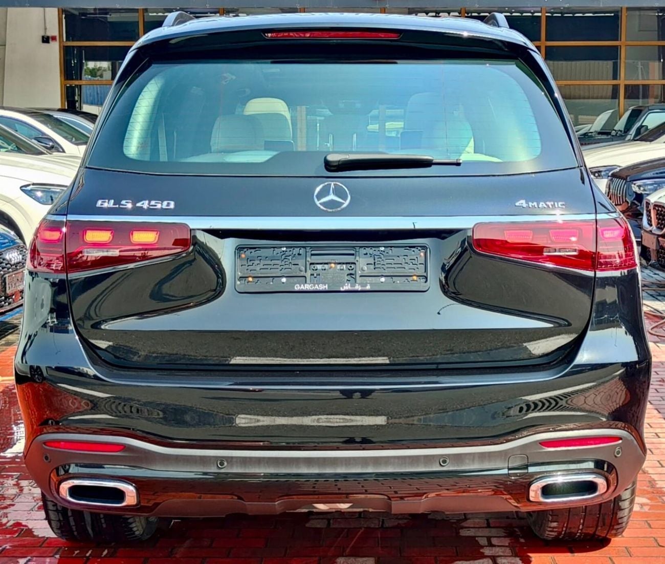 مرسيدس بنز GLS 450 4MATIC ضمان وخدمة AMG Premium Plus لمدة 5 سنوات حتى عام 2024 في دول مجلس التعاون الخليجي