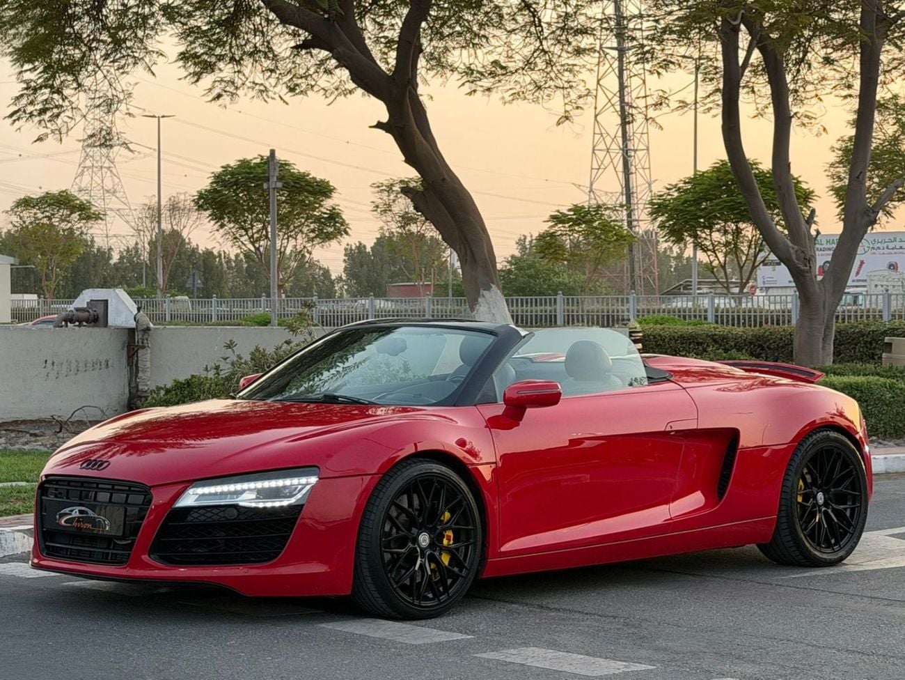 Audi R8 Spyder FSI Audi R8 Spyder 2016 GCC Specs V8 Convertible in Perfect Conditions