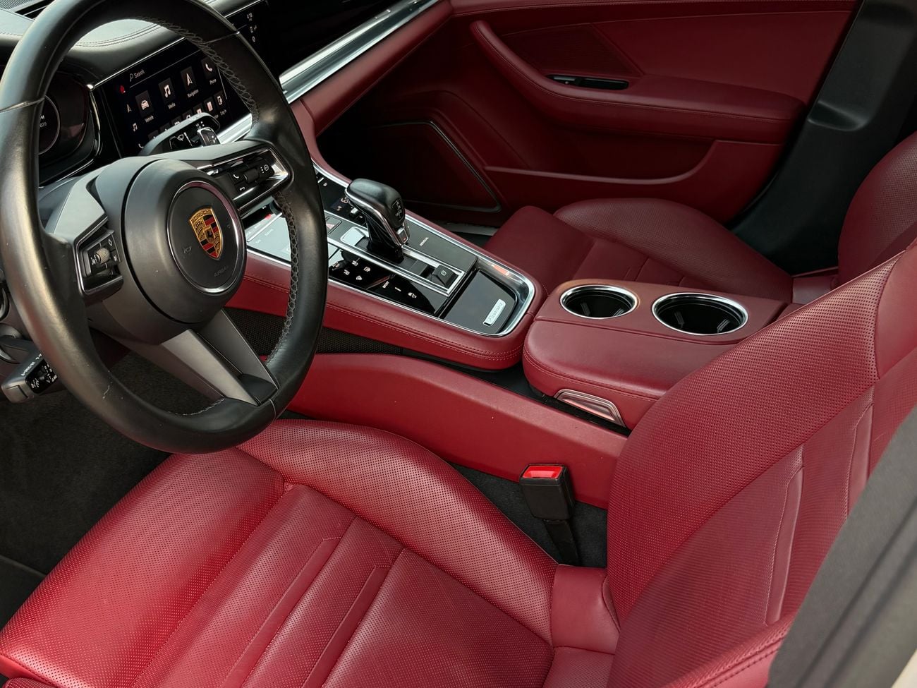 Porsche Panamera 4