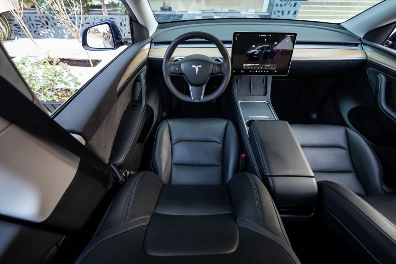 Tesla Model Y Long Range (AWD) Tesla Model Y Long Range 2023 GCC | Agency Warranty