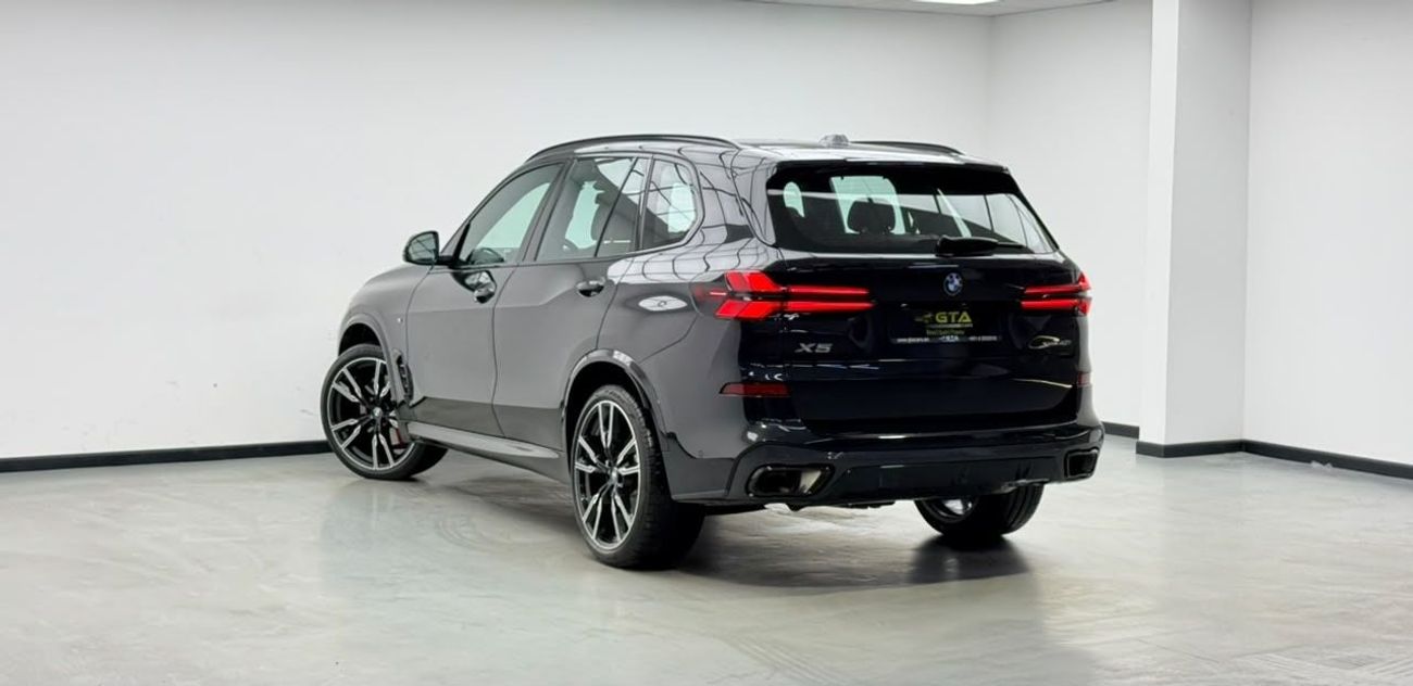 BMW X5 XDRIVE40i EXCLUSIVE M SPORT PACKAGE 2025 BMW X5 xDrive40i M-Sport, 2030 BMW Warranty + Service Pack, Low Km, Fully Loaded, GCC