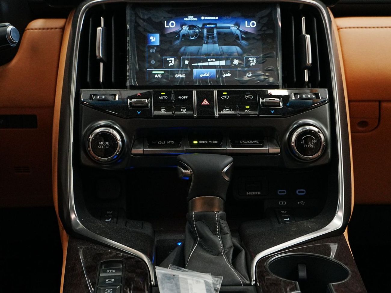 لكزس LX 600 SIGNATURE