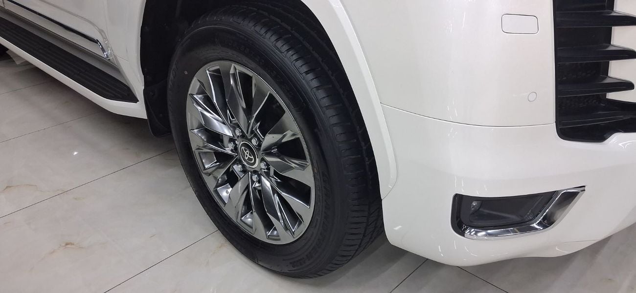 Toyota Land Cruiser GxR 3.5 TWIN TURBO FULL OPTIONS Petrol