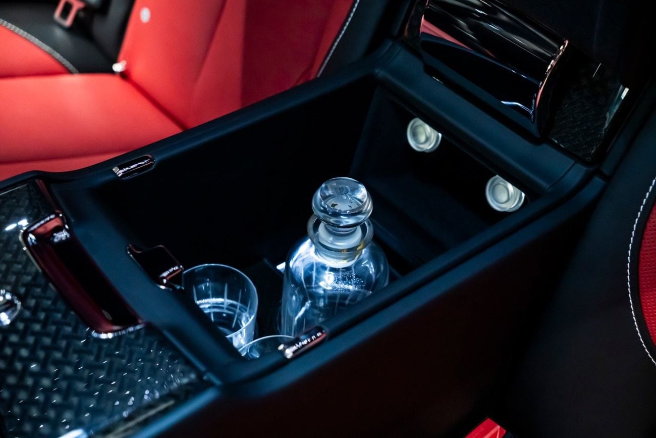Rolls Royce Cullinan BLACK BADGE