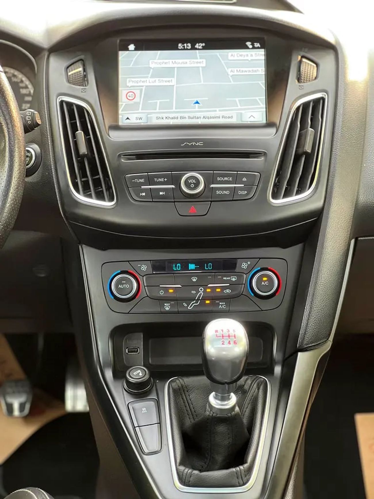 فورد فوكاس ST GCC Specs - Performance Hatchback