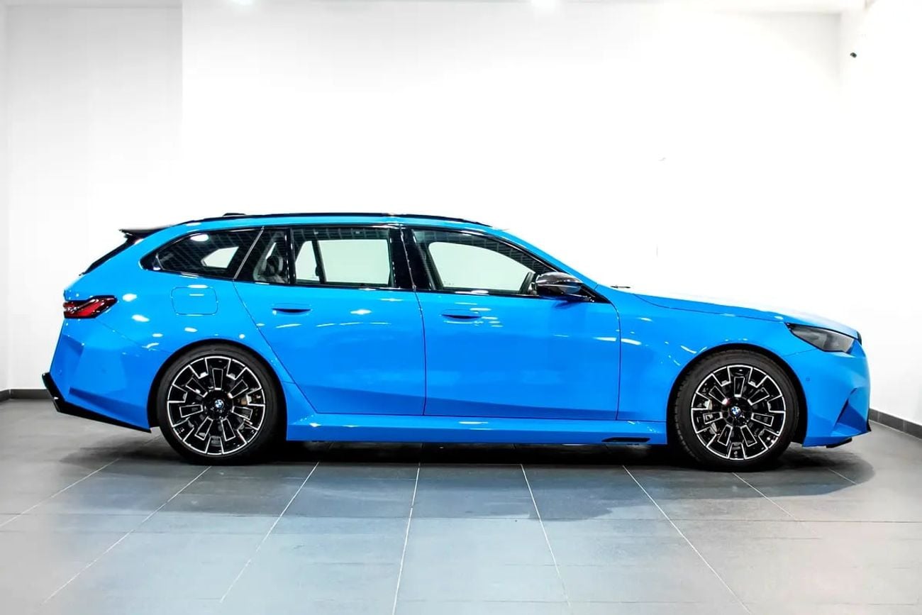 BMW M5 TOURING MASTERCLASS - GCC Specs