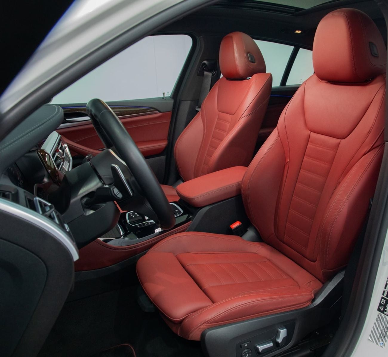 بي أم دبليو X4 XDRIVE30i LUXURY M SPORT PACKAGE