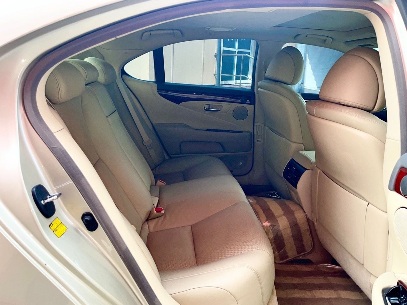 Lexus LS460 PLATINUM LWB 4ST