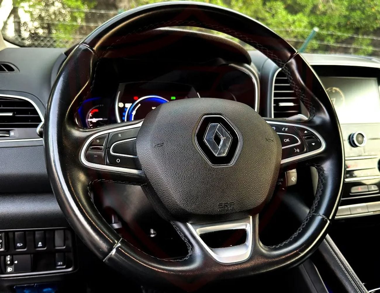 رينو كوليوس إس إي 2.5 L | | GCC | Accident-Free | In Excellent Condition | 974 P.M