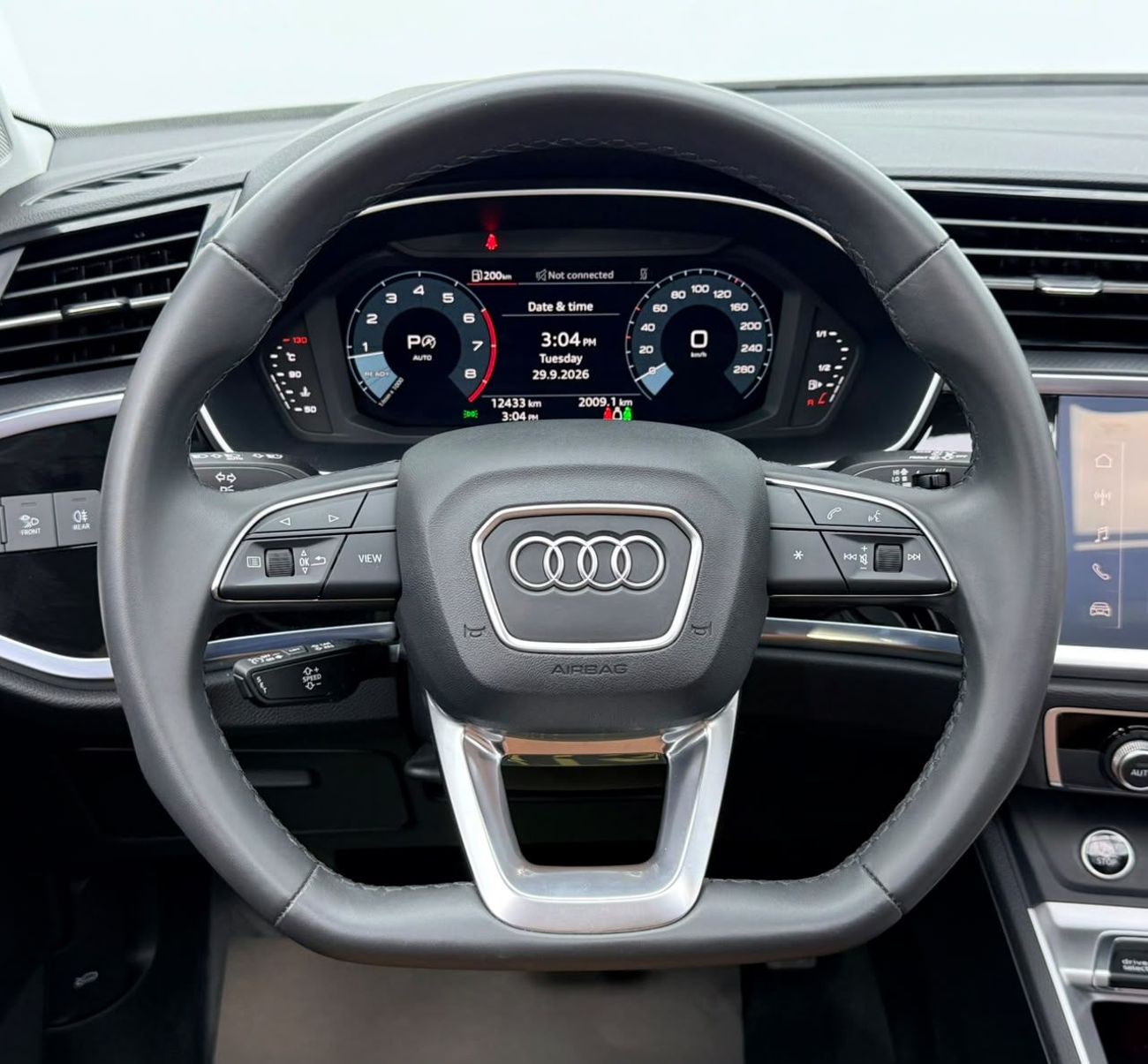 Audi Q3 40 TFSI PROGRESS BLACK 2024 Audi Q3 40 TFSI Quattro, 2029 Audi Warranty + Service Pack, Very Low Km, Fully Loaded, GCC