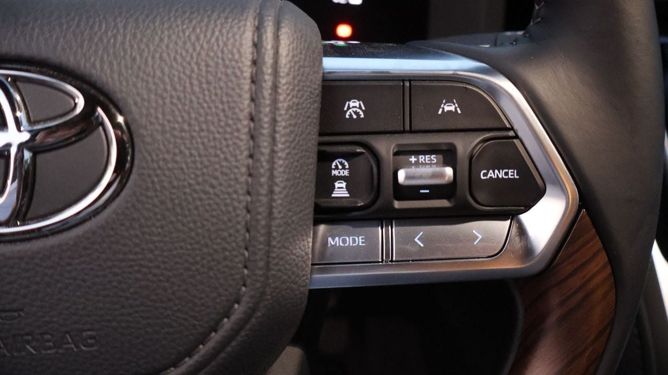 Toyota Land Cruiser GXR HYBRID