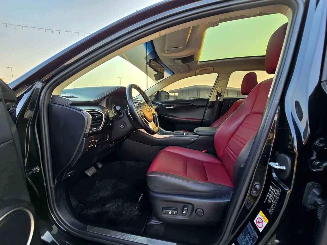 Lexus NX300 NX 300 Platinum | GCC Specs | Pristine Condition
