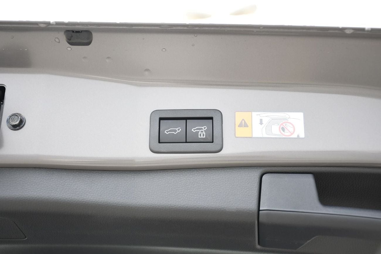 Toyota RAV4 LTD HEV 2.5L HEADUP DISPAY ! AUTO PARK ! PANAROMIC ROOF !360 CAMERA