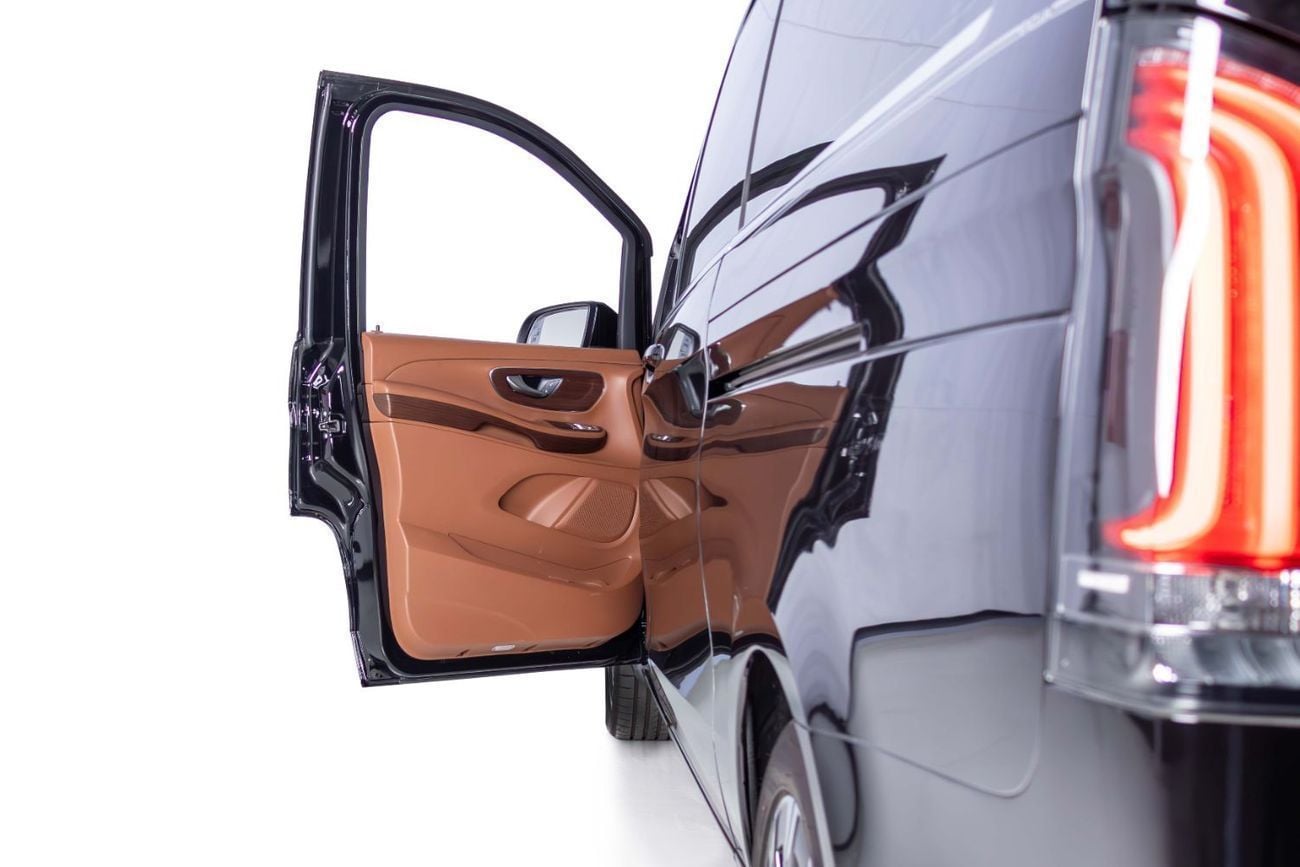 مرسيدس بنز V 300 VIP Upgrades-Exclusive Transportation-Mercedes Warranty till 2027