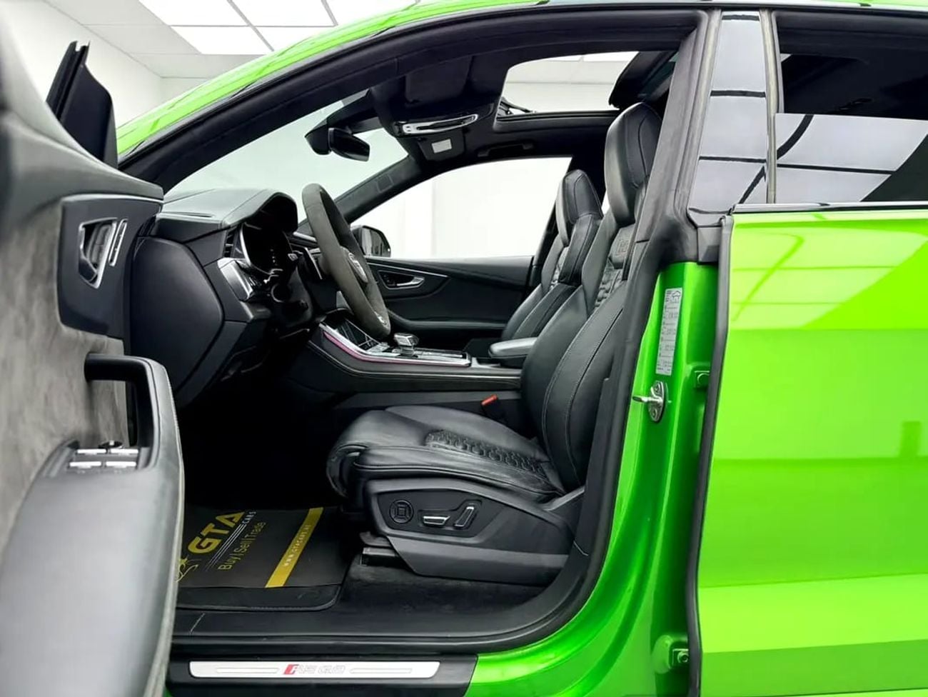 Audi RSQ8 RSQ8 4.0TFSI Quattro, Warranty, Service History, Fully Loaded, Excellent Condition, Euro