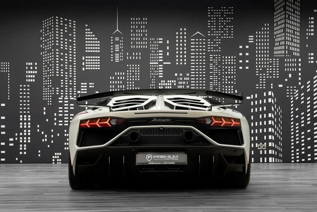 Lamborghini Aventador SVJ