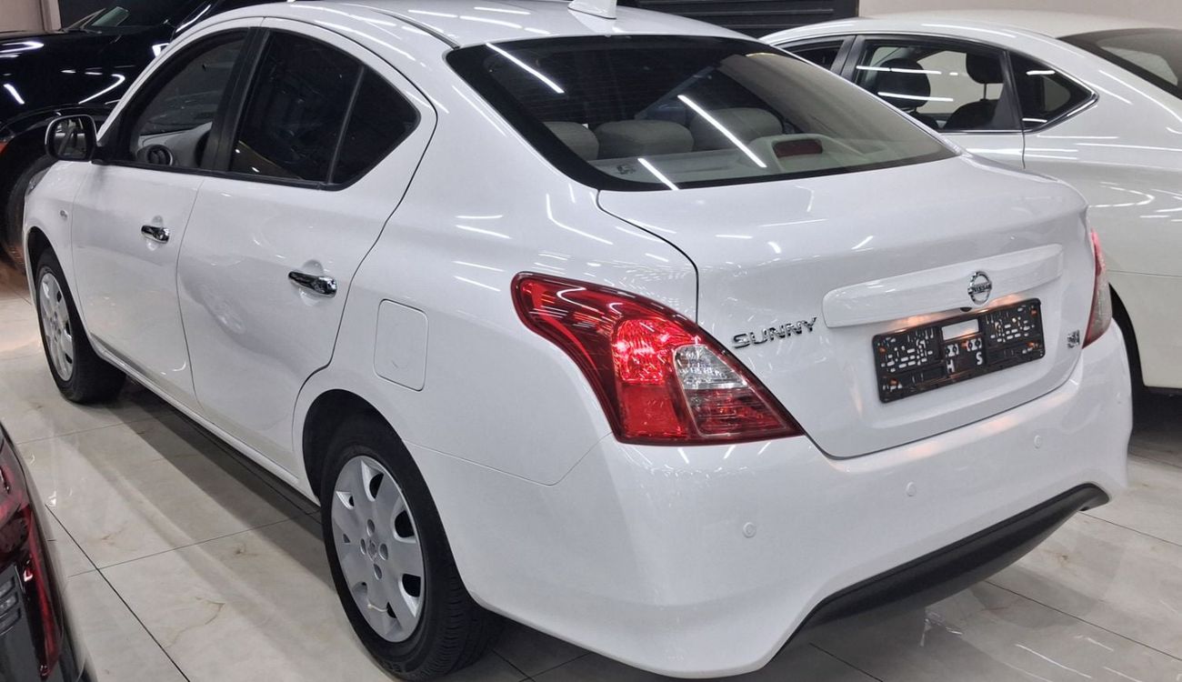 Nissan Sunny SV