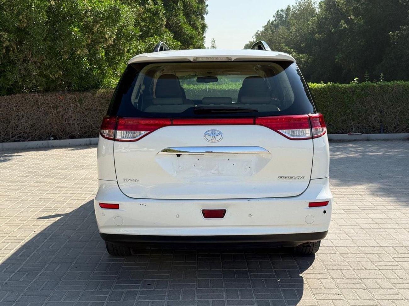 Toyota Previa SE