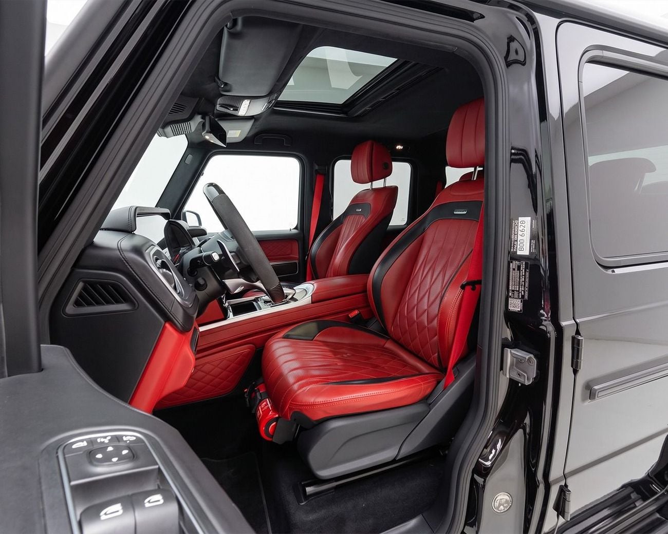 Mercedes Benz G63 AMG STANDARD l Night Package 2020 | GCC Specs | 2 Keys | AED 8,421 / Monthly