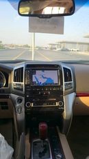Toyota Land Cruiser VXR V8 5.7L GCC Specs