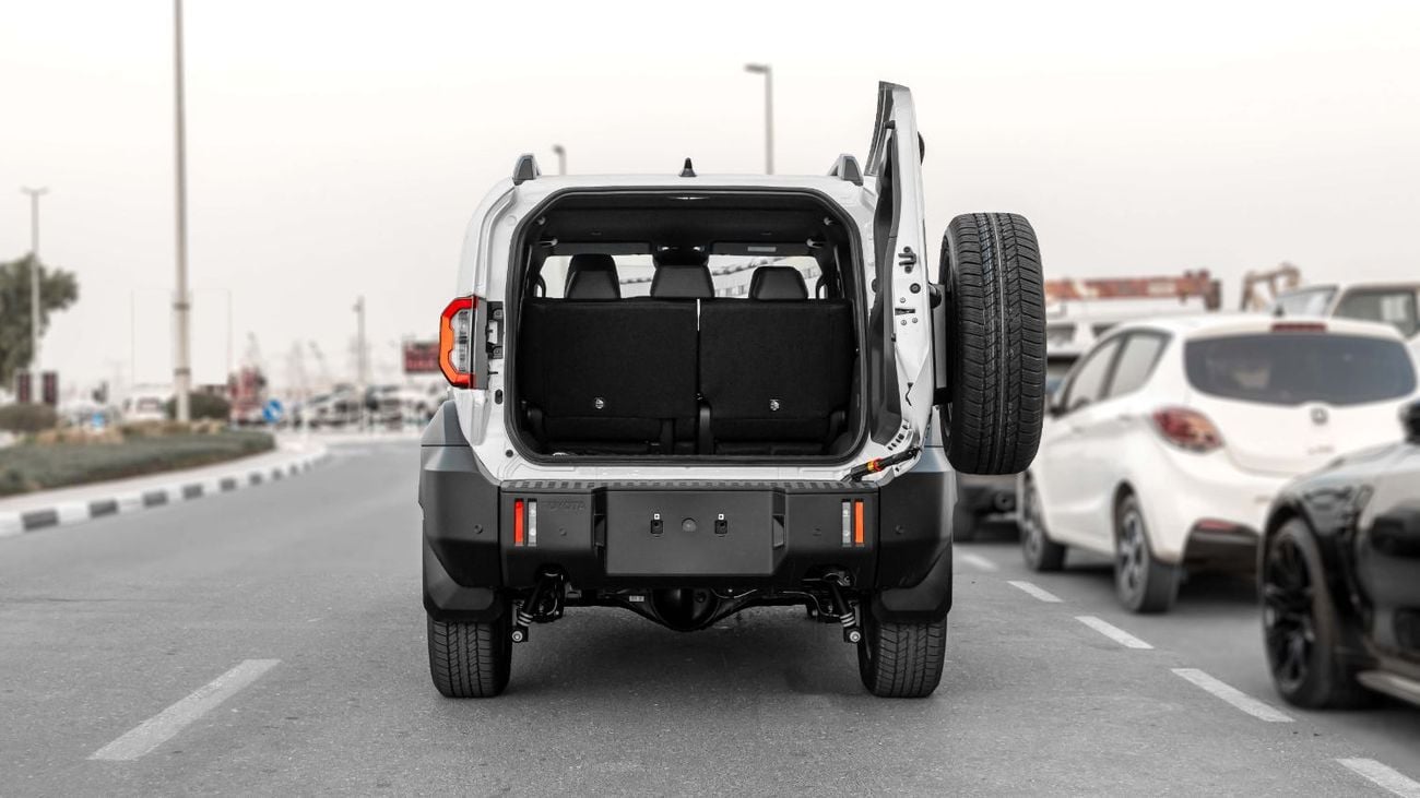 Toyota Land Cruiser Fj GXR 2027 Toyota Land Cruiser FJ 2.7L AT Petrol (White-Black)
