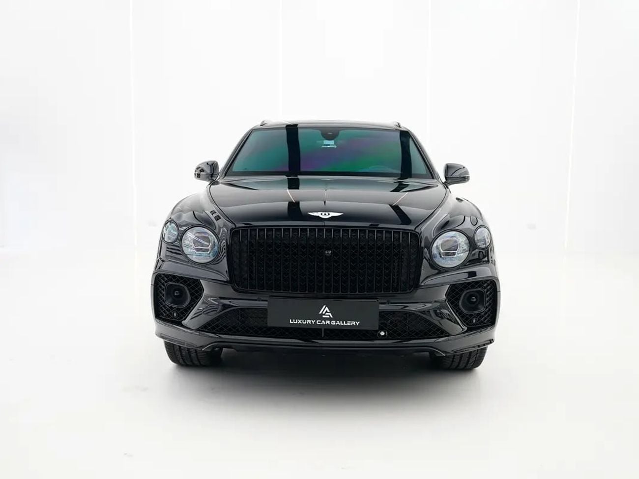بنتلي بينتايجا AZURE EDITION | EXTENDED WHEELBASE | TOURING SPECIFICATION