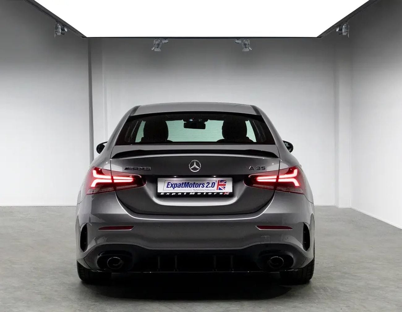 مرسيدس بنز A 35 AMG 4MATIC بريميوم 2.0L Turbo •AWD • Full Service History • GCC Spec