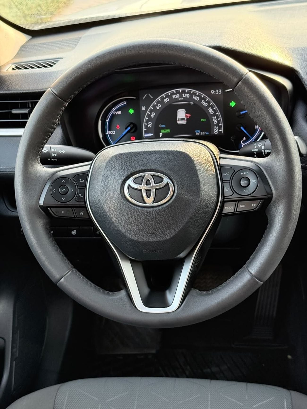 Toyota RAV4 XLE HEV Hybrid XLE Full option
