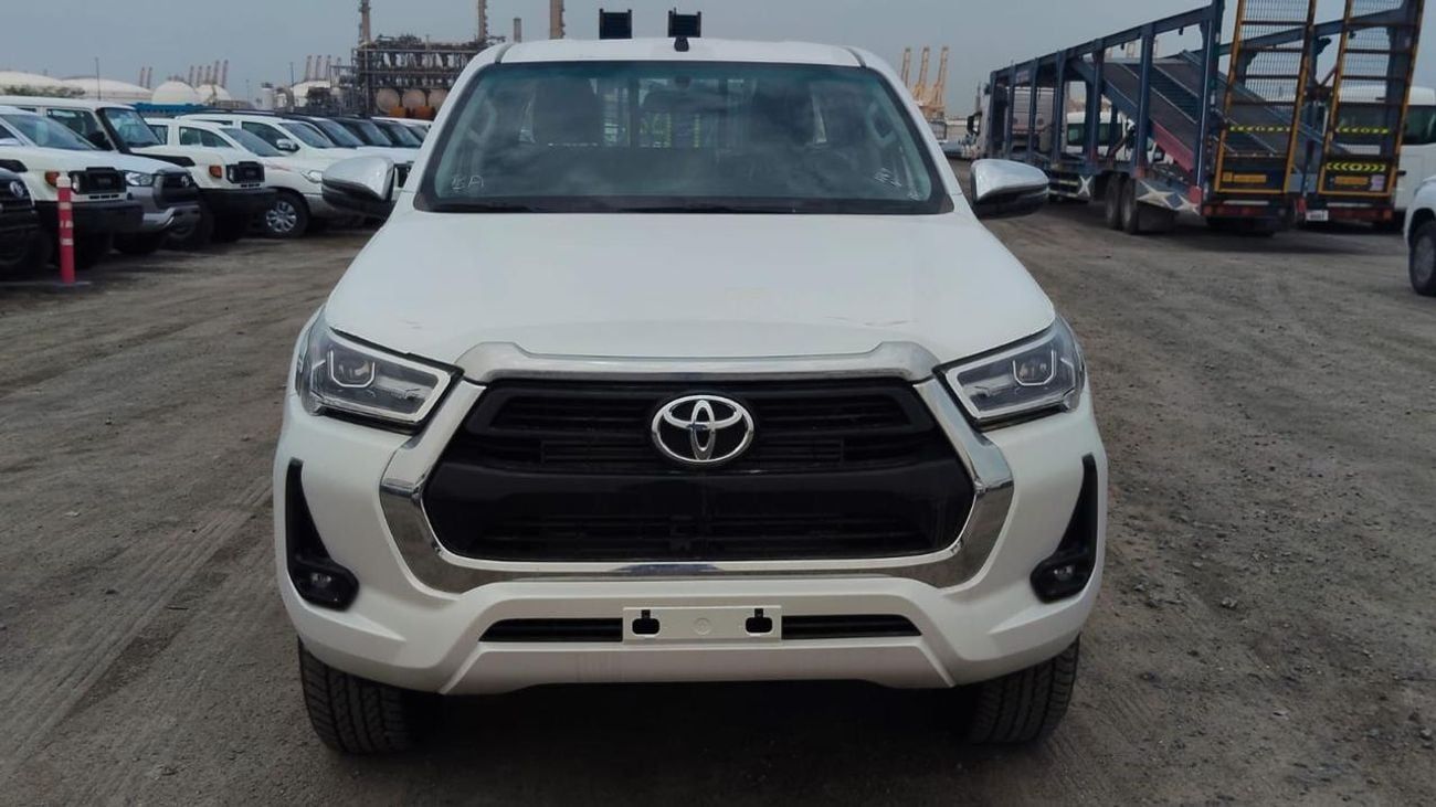 Toyota Hilux SR5 (NON GCC)